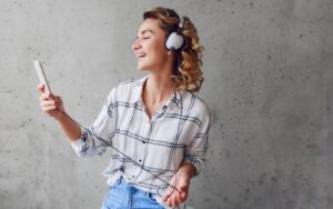 Mobilabonnement med Spotify (2026): Derfor findes det ikke – og hvad du gør i stedet Mobilabonnement med spotify